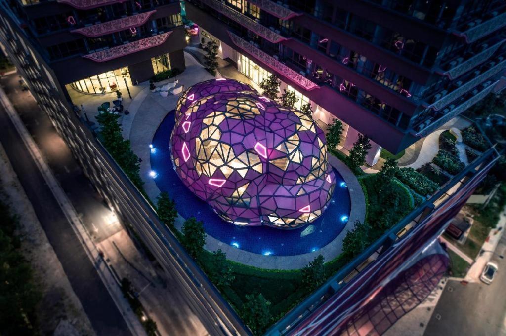 Arte Mont Kiara Aparthotel Kuala Lumpur Buitenkant foto The Sphere