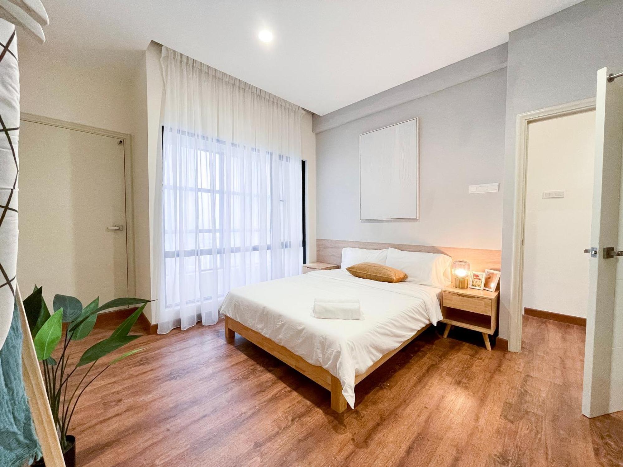 Arte Mont Kiara Aparthotel Kuala Lumpur Buitenkant foto A bedroom in a condominium