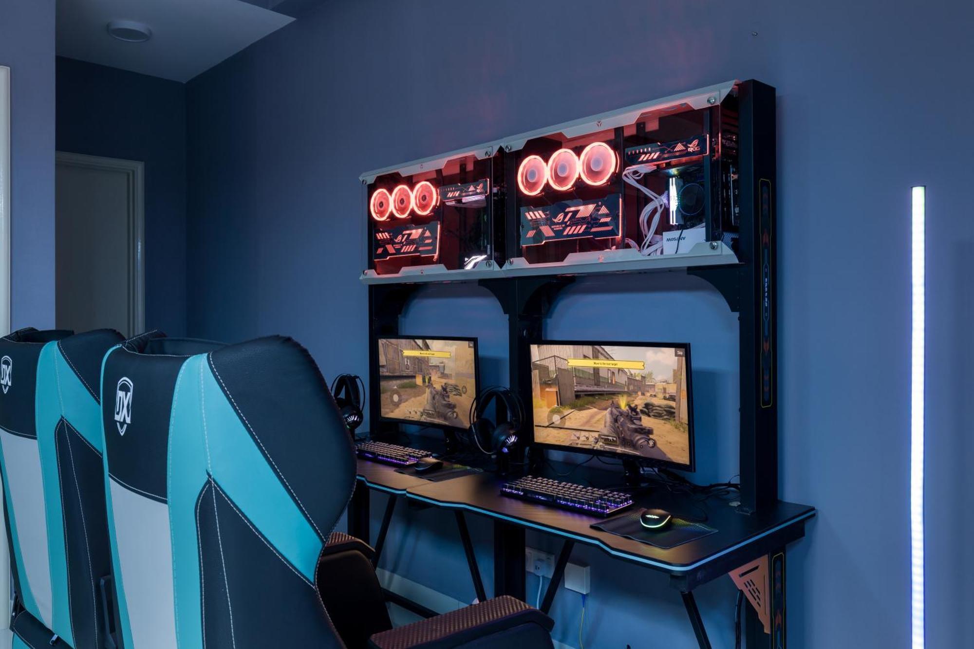 Arte Mont Kiara Aparthotel Kuala Lumpur Buitenkant foto A gaming room at a college campus